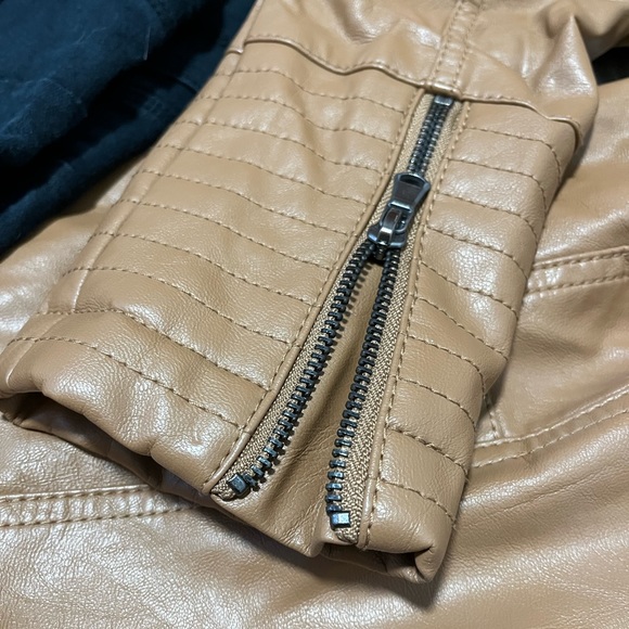 Faux leather tan bomber jacket - Picture 4 of 8